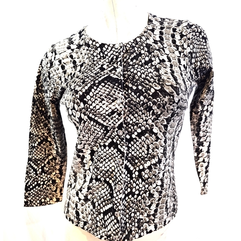 3/$25 Cable & Gauge Size S Black Gray Off White Cardigan Snakeprint